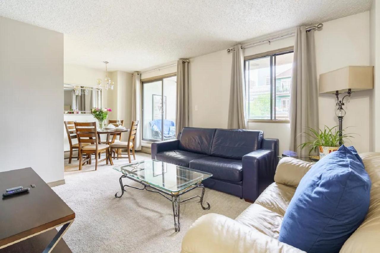 Entire Condo Downtown, Walk To Bmo & Stampede, Parking, 1,5 Hrs To Banff YYC Exterior foto